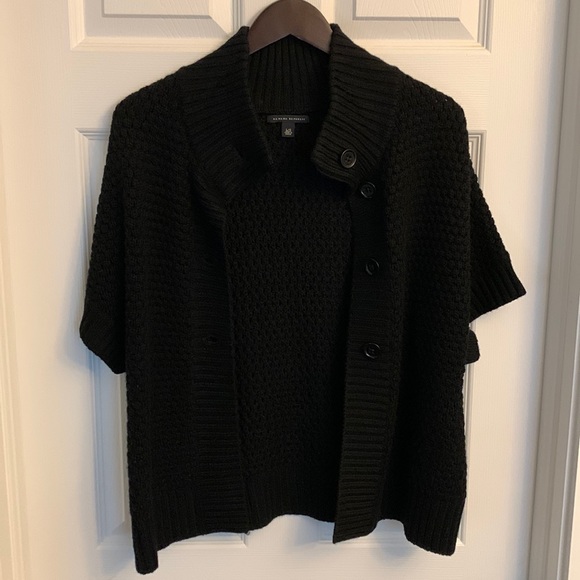 Banana Republic Sweaters - Banana Republic Short Sleeve Button Front Sweater